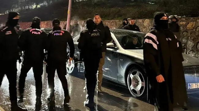 Trabzonspor Başkanı Ertuğrul Doğan'a saldırı girişimi! Geniş güvenlik önlemi alındı - Resim : 1