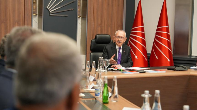 MYK toplantısında büyük değişiklik iddiası! Özgür Özel’den imza hamlesi - Resim : 2