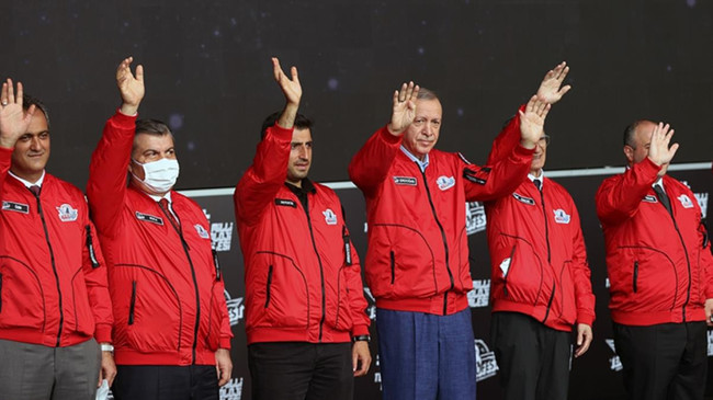 TEKNOFEST’e damga vuran anlar! Bakan Koca reddetti! - Resim : 1