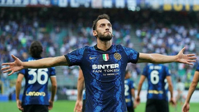 Hakan Çalhanoğlu'ndan eski takımına olay sözler! Milan taraftarı sinirden çılgına dönecek - Resim : 1