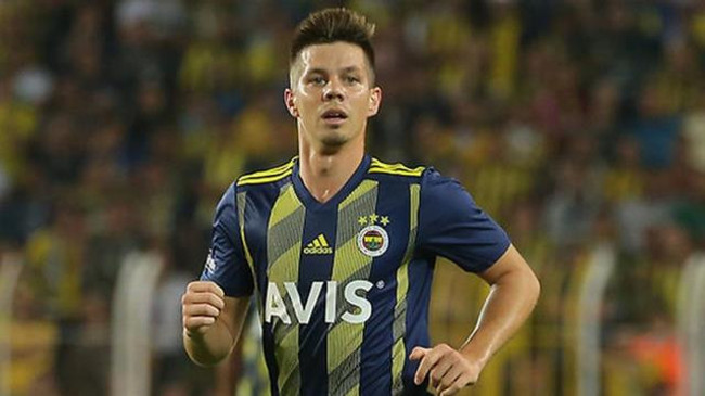 Acun Ilıcalı Fenerbahçe'deki o futbolcuyu almaktan vazgeçti! - Resim : 1