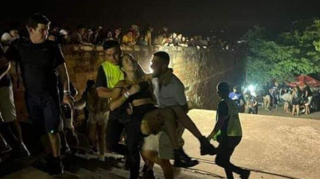 Ünlü futbolcunun eşi başından vurularak öldürüldü! - Resim : 2