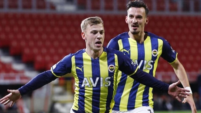 Fenerbahçe'de sürpriz ayrılık! Resmen açıklandı - Resim : 1
