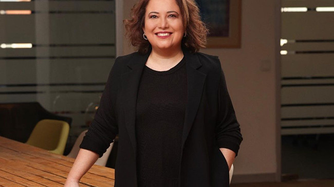 Cansel Poyraz Akyol’un kitabı raflarda yerini aldı! Faili Meşhur 90’lar Zamanın Sabrı… - Resim : 2