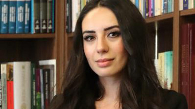 Hürriyet Ankara'da Hande Fırat operasyonu! 5 yeni ismi kadroya kattı! - Resim : 1