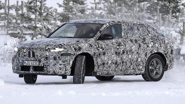 BMW'nin en yeni elektrikli aracı iX2 ilk kez görüntülendi! - Resim : 1