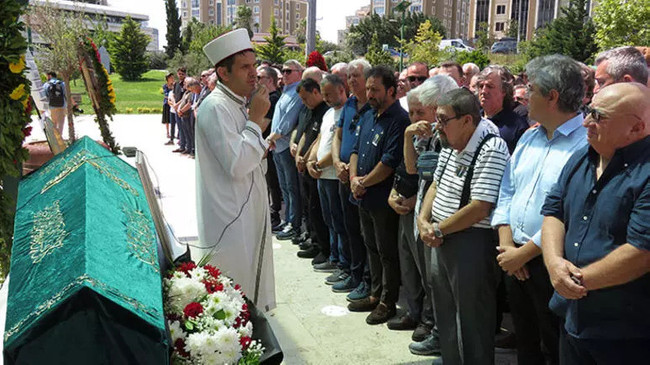 Prof.Dr. Gökçen Orhan son yolculuğuna uğurlandı - Resim : 2