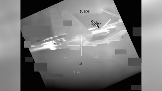 ABD ve Çin jetleri kapıştı, felakete üç metre! - Resim : 1