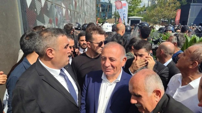 CHP lideri Özgür Özel'in Gürsel Tekin’e randevu vermeme nedeni belli oldu! - Resim : 1