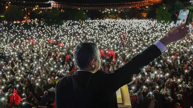 Özel, tek tek ifşa etti! Akın Gürlek'e seslendi! "Yarın bu isimleri evinden alacak mısın?" - Resim : 1