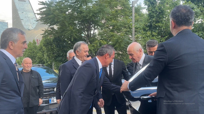 Özgür Özel ve Devlet Bahçeli yan yana! Koç Holding 100. yıl töreninde dikkat çeken kare - Resim : 1