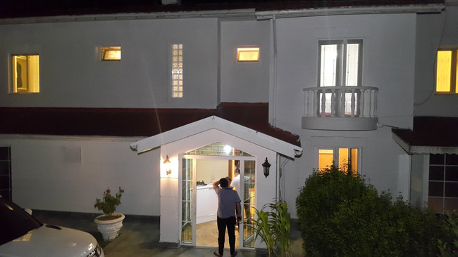 '5 kavanozu 100 lira Ekrem'e şok! '1,5 milyon dolarımı çaldılar! - Resim : 3