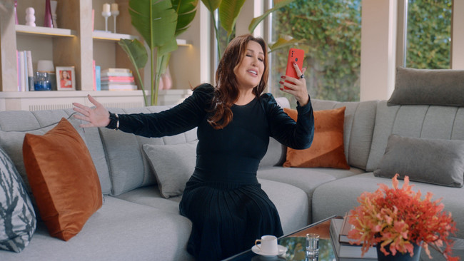 Nükhet Duru ünlü markanın reklam yüzü oldu! - Resim : 1