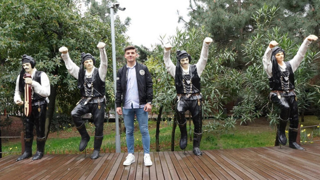 Apple yeni reklam yüzünü Trabzon'da buldu! - Resim : 2