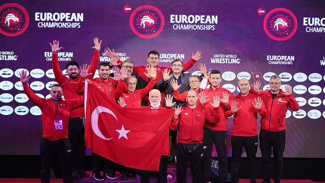 Rıza Kayaalp 10. kez Avrupa şampiyonu! - Resim : 2