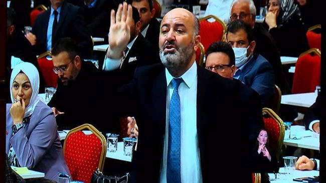 İBB Meclisi'nde İmamoğlu'na mikrofon kapattıran gerginlik: Sakin ol, derin nefes al - Resim : 1