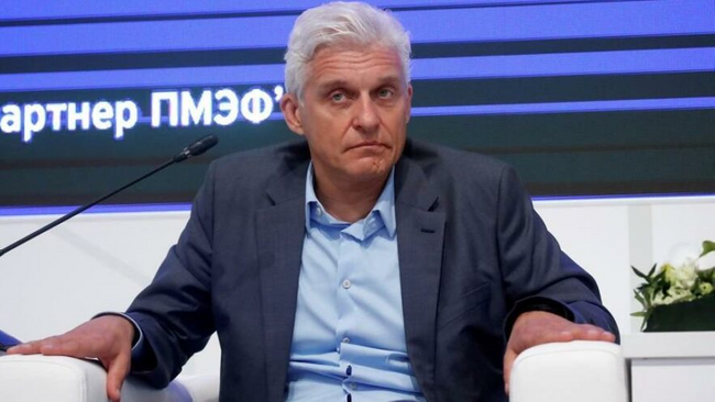 Rusya'nın en zengin ismi Putin'e baş kaldırdı! "Bu adamın gururunu kurtarın" - Resim : 1