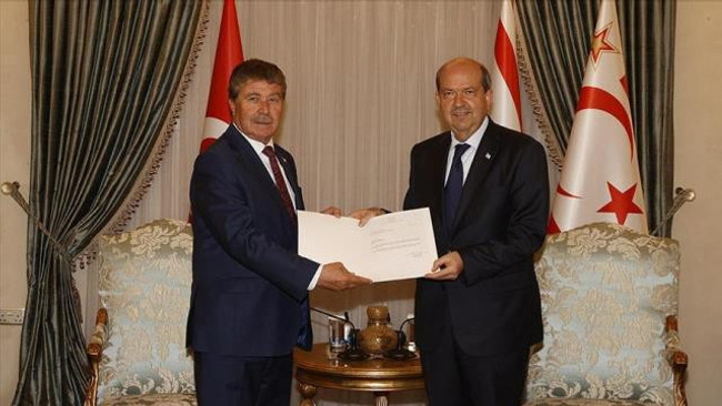 KKTC'de yeni hükümet kuruldu! Cumhurbaşkanı kabineyi onayladı - Resim : 1
