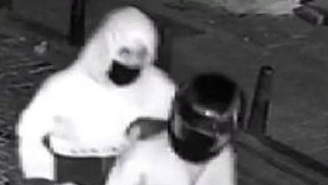 Ortaköy'de dayak, Balat'ta gasp! Görüntülerdeki kadın da gözaltında... - Resim : 1