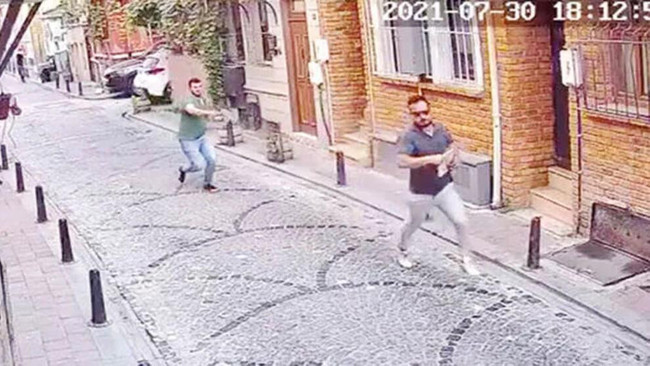 Ortaköy'de dayak, Balat'ta gasp! Görüntülerdeki kadın da gözaltında... - Resim : 2