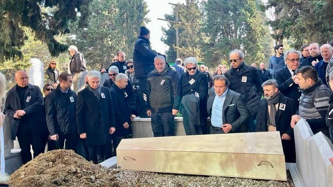 Duayen gazeteci Güngör Mengi son yolculuğuna uğurlandı - Resim : 1