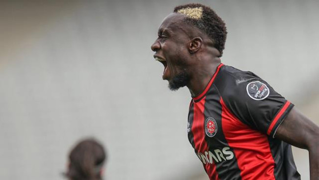 Diagne'den Fenerbahçeli Valencia'ya gözdağı: "Gol atmaya devam etsin" - Resim : 1