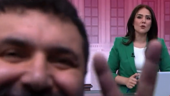 TRT Haber'de ekrana yansıyan görüntü şoke etti! Aniden ortaya çıktı - Resim : 1