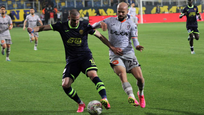 Ziraat Türkiye Kupası'nda finalin adı Başakşehir-Fenerbahçe oldu - Resim : 1