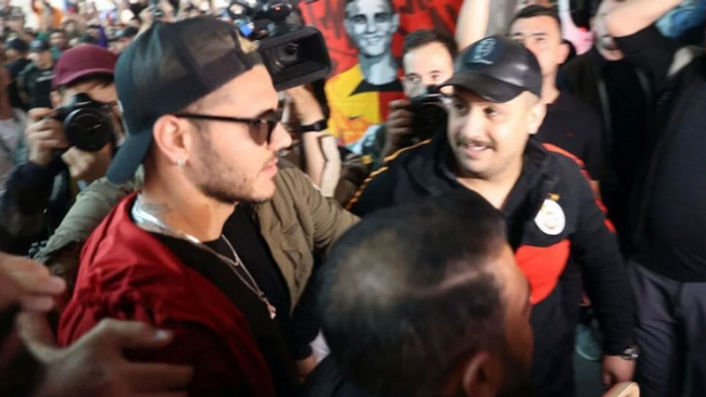 Lider Galatasaray'a şampiyonluk karşılaması! - Resim : 4