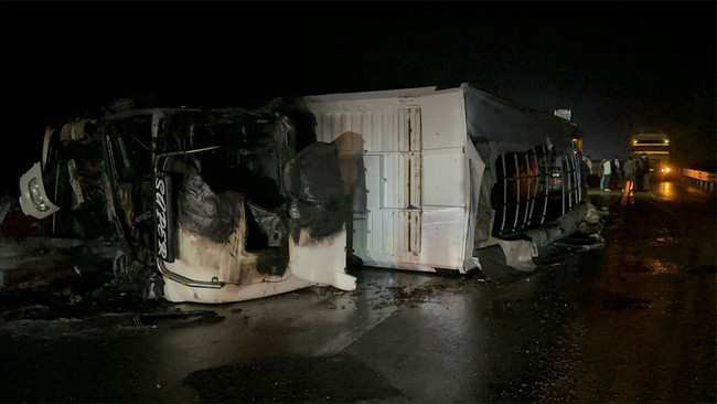 AK Partili vekil ve oğlu trafik kazası geçirdi! - Resim : 2