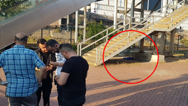 Yürüyen merdivenin altında insanlık dramı! - Resim : 1