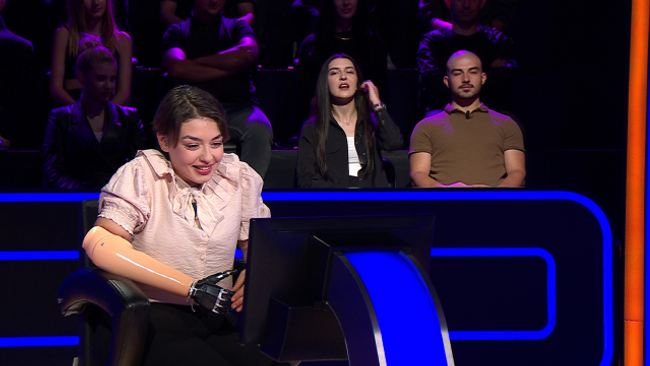 Milyoner'in şampiyonu Rabia Birsen Göğercin'in bir hayali daha gerçek oldu - Resim : 3