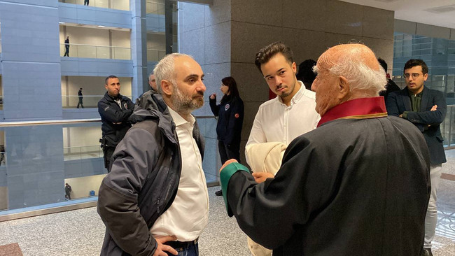 Gazeteci İsmail Saymaz'a 3 yıla kadar hapis talebi - Resim : 1