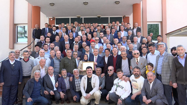 AKP'nin adaylığını kabul etmediği Adem Ceylan mazbatasını aldı - Resim : 2