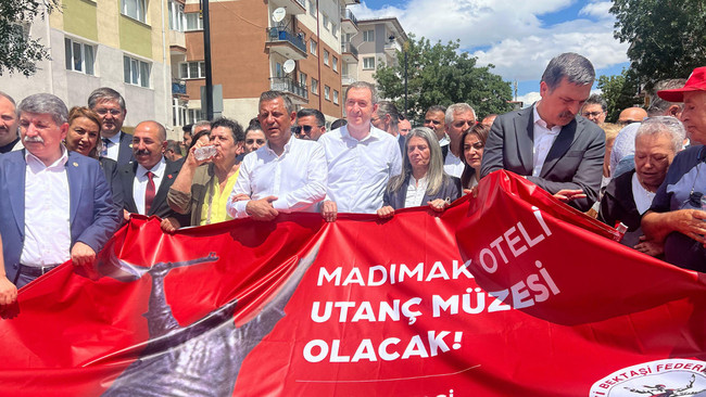 Sivas'ta üç genel başkan yan yana yürüdü! 'Madımak Utanç Müzesi' sözü verdi… - Resim : 1