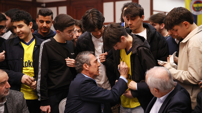 Ali Koç, İlim Yayma Cemiyeti öğrencilerine iftar - Resim : 1