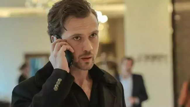 Ayağı kırılan Aras Bulut İynemli ameliyat oldu! İşte ilk kare... - Resim : 1