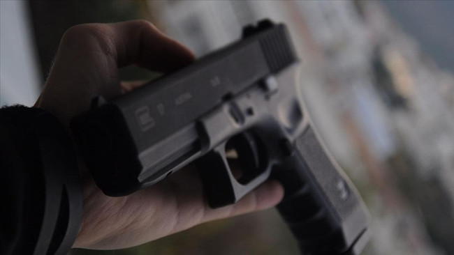 16 yaşındaki genç kız silahla başından vuruldu! Hilal'in acısı dinmeden... - Resim : 1