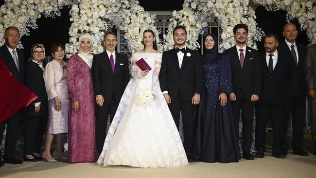 TİHEK Başkanı Fahrettin Altun'un oğlu Mustafa Bilge Altun dünyaevine girdi - Resim : 2