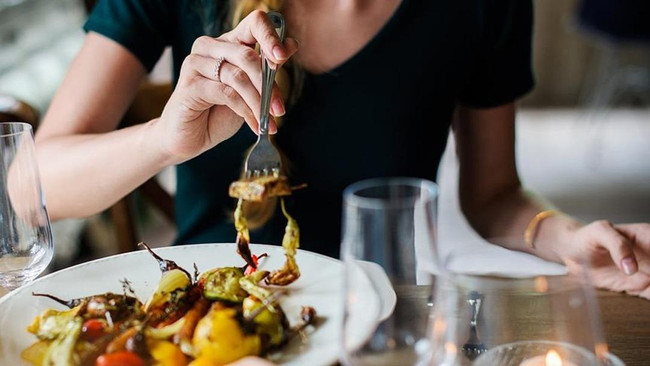 Dolandırıcının film gibi planı böyle ortaya çıktı! Paranın tadını alınca duramadı! - Resim : 1