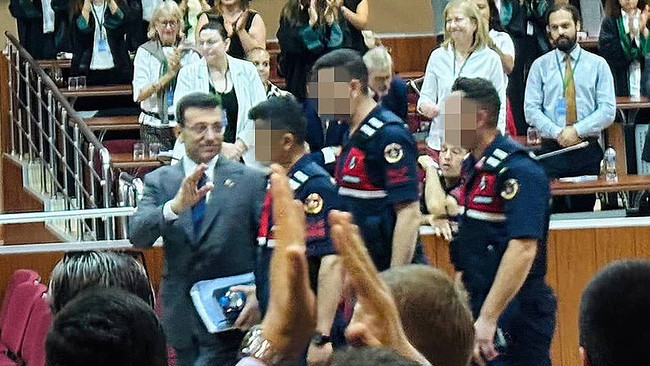 Mahkeme önce kabul etti, sonra vazgeçti! İmamoğlu’nun yüz yüze savunma talebi reddedildi - Resim : 1