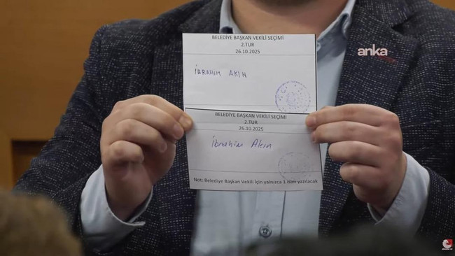 Bayrampaşa Belediyesi Başkanvekili seçiminde tansiyon yükseldi! AKP ve CHP'liler arasında gerginlik - Resim : 4