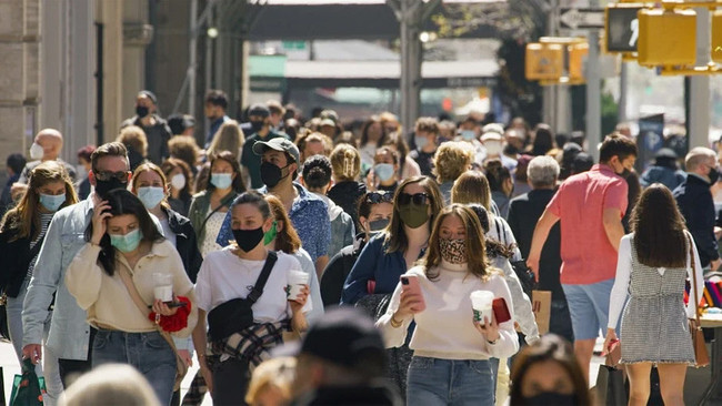 Salgın vakaları tavan yaptı, o ülke harekete geçti! Maske takma, evden çalışma dönüyor... - Resim : 1