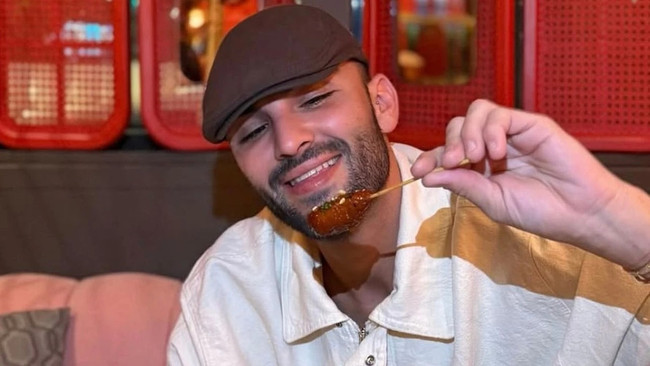 Cem K&uuml;&ccedil;&uuml;k a&ccedil;ıkladı: Mehmet Akif Ersoy operasyonu b&ouml;yle başlamış: Zincir ifşa oldu - Resim : 1