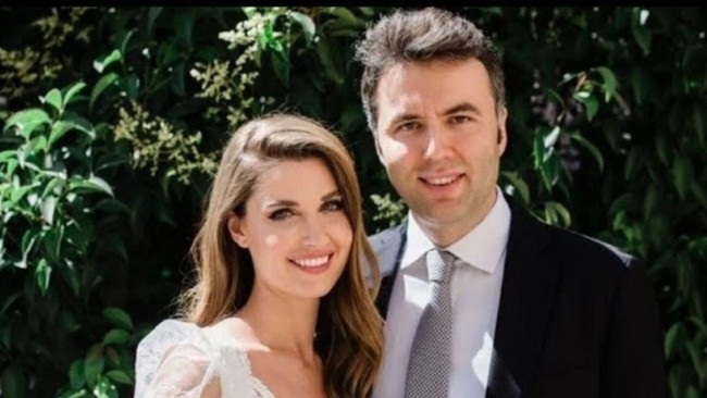 Mehmet Akif Ersoy&rsquo;un eski eşi Pınar Erbaş ekrandan &ccedil;ekildi! - Resim : 1