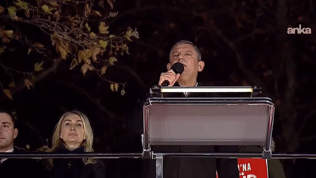 &Ouml;zel 'taht kavgaları' dedi, Erdoğan'a seslendi! "Ama sen ama kuyunu kazan bakan..." - Resim : 3