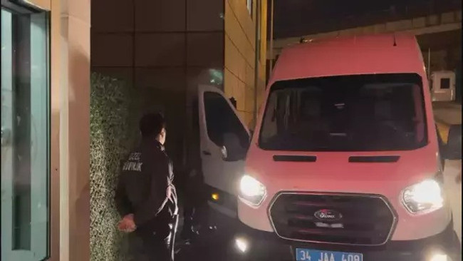 Gözaltına alınan Sadettin Saran'dan ilk görüntü! Hastaneye böyle getirdiler… - Resim : 2