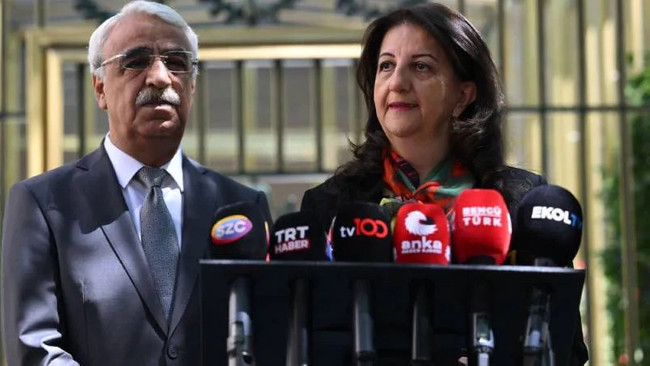 DEM Parti İmralı Heyeti, Öcalan ile görüştü! Açıklama geldi: Gerilimden endişeli… - Resim : 1