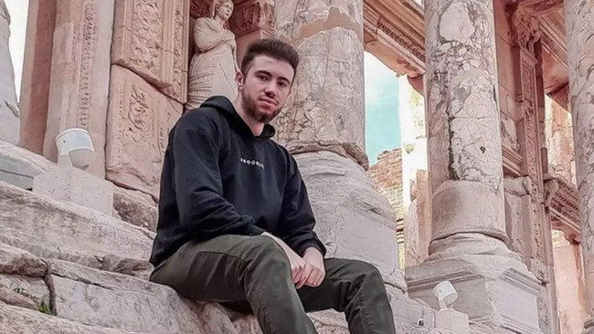 Distaste adlı hesabın yöneticisi Fahrettin Gökberk Akbulut gözaltına alındı! - Resim : 1