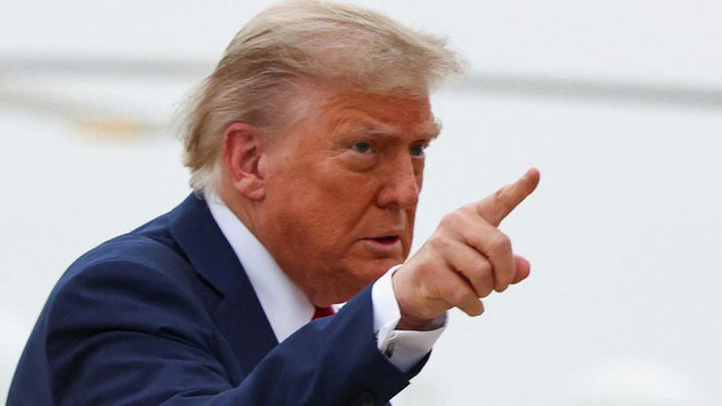 Trump, İran'ı bir kez daha tehdit etti! 'Büyük bir donanma ilerliyor' - Resim : 1